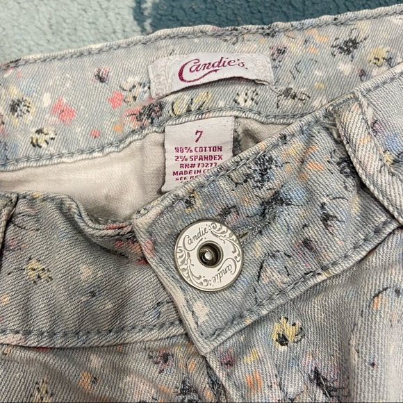 Shorts - Picture 2 of 2